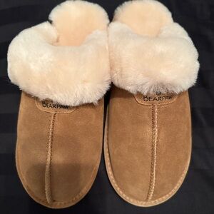 Bear paw slippers brown